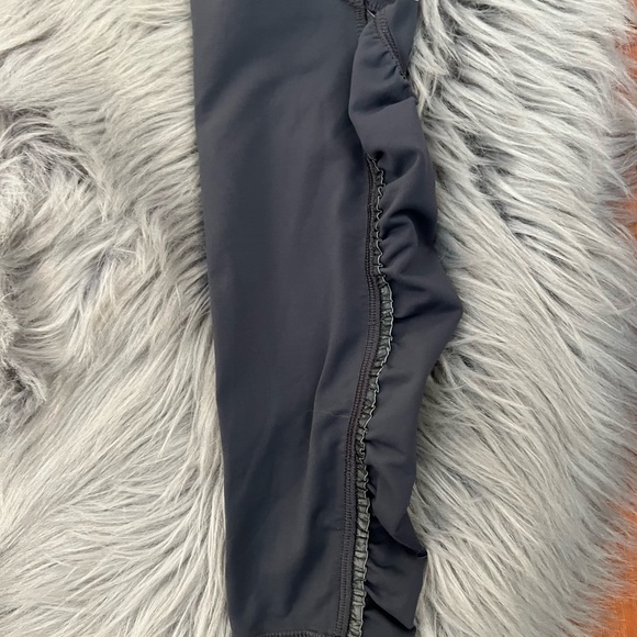 Lululemon Inspire Tight *Reflective Ruffles Heathered Slate Gray Luxtreme Sz 4 - Picture 2 of 5